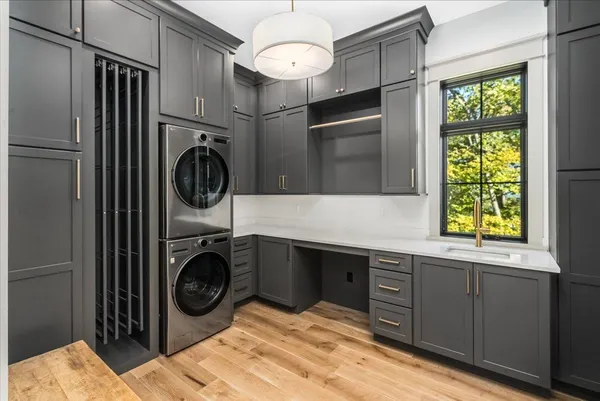 $1,985,000 | 63 Commander's Helm, Laconia, NH 03246