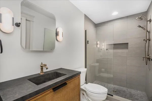 $1,985,000 | 63 Commander's Helm, Laconia, NH 03246