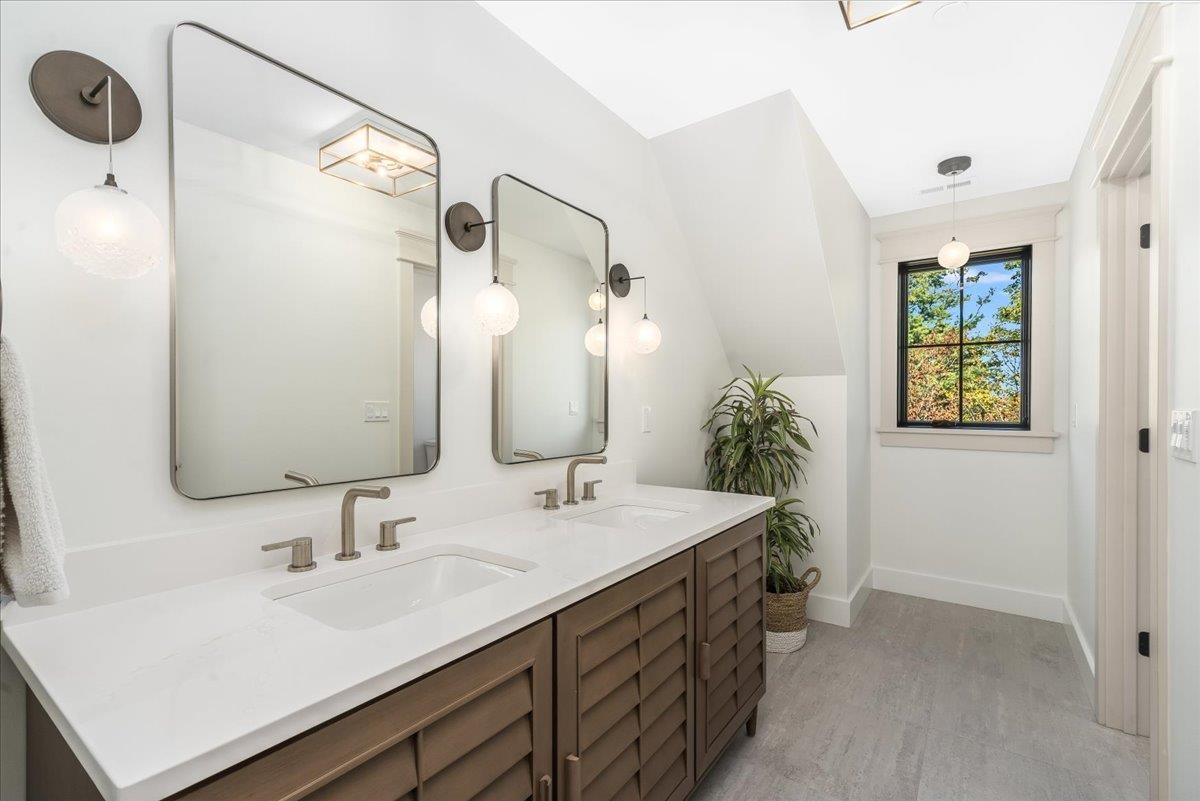 63 Commander's Helm Laconia, NH 03246 - Photo 37 of 60