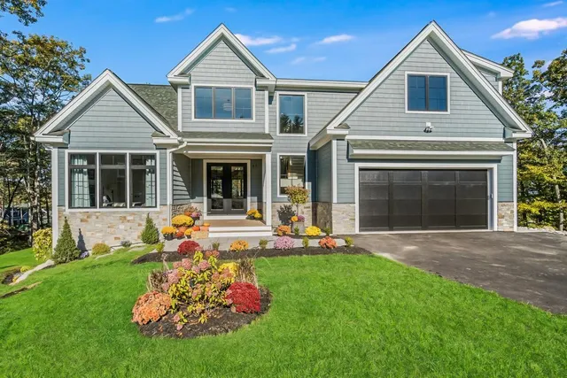 $1,985,000 | 63 Commander's Helm, Laconia, NH 03246