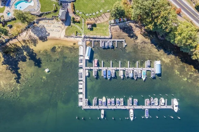 $1,985,000 | 63 Commander's Helm, Laconia, NH 03246