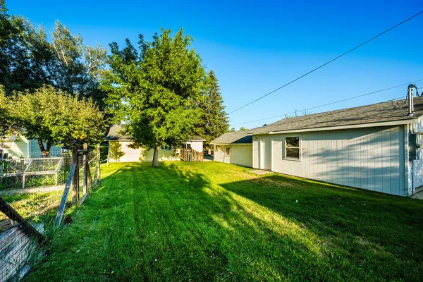 $323,487 | 936 North Carrington Avenue, Buffalo, WY 82834