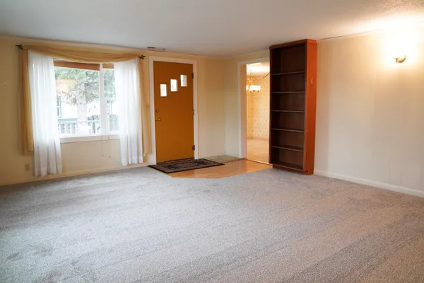 $323,487 | 936 North Carrington Avenue, Buffalo, WY 82834