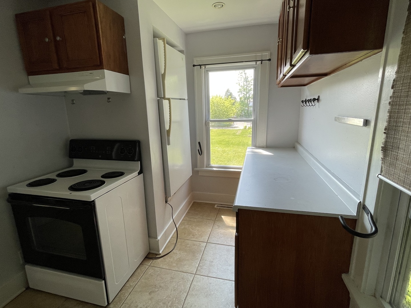 308 South Washington Street Wheaton, IL 60187 - Photo 15 of 27 a utility room with dryer and washer