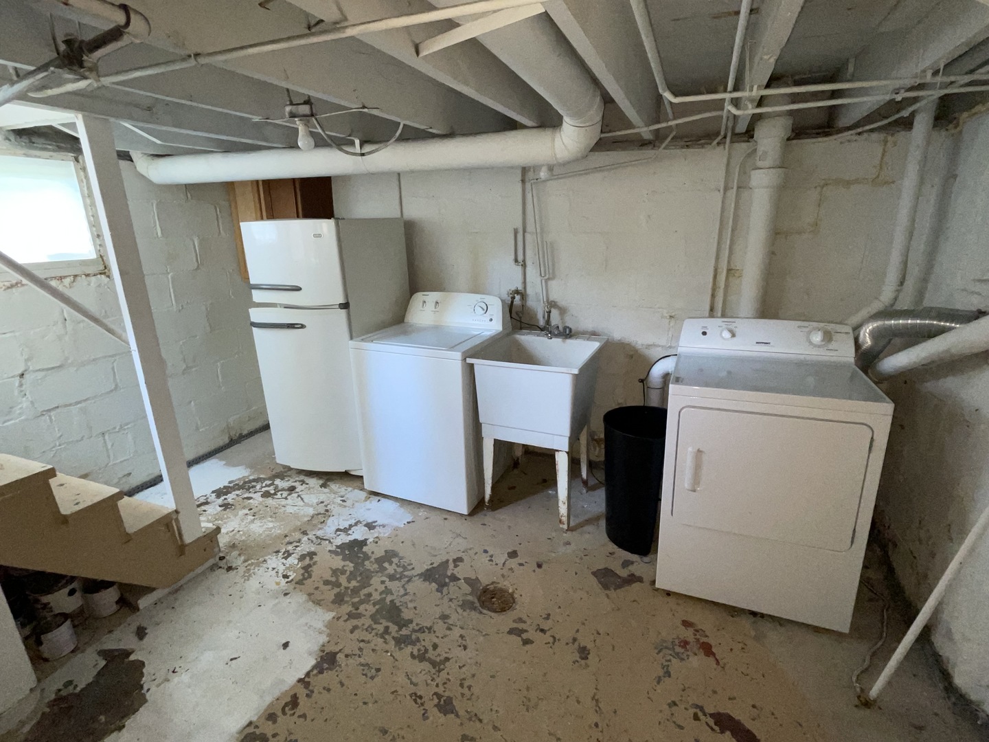 308 South Washington Street Wheaton, IL 60187 - Photo 24 of 27 a utility room with dryer and washer