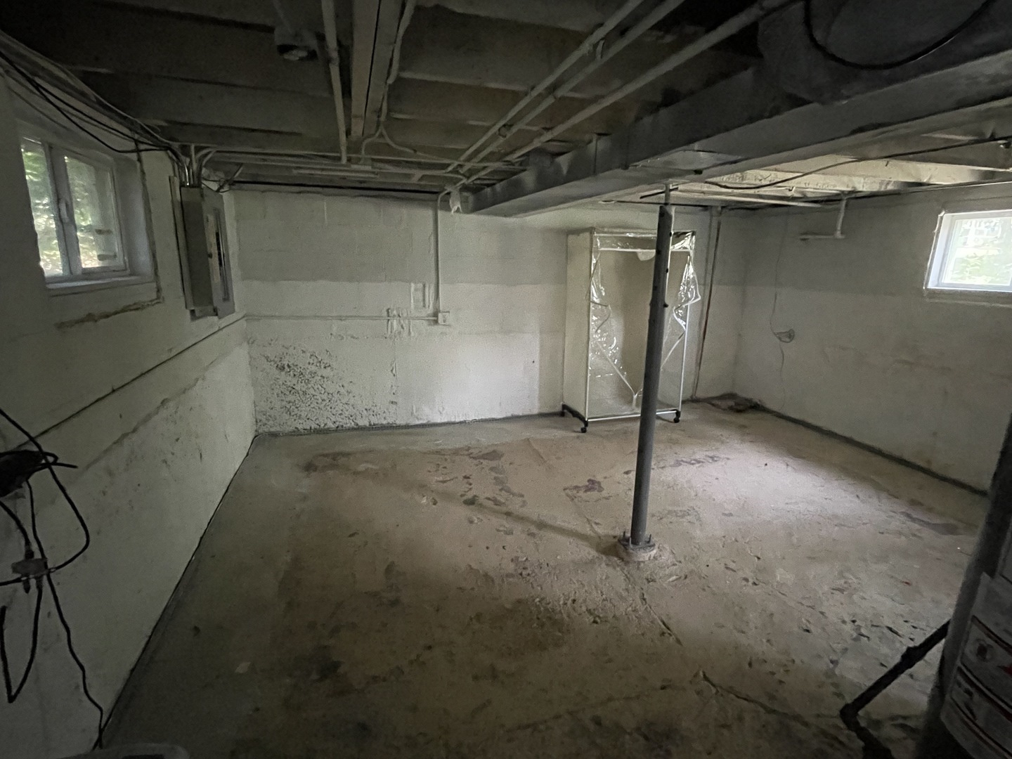 308 South Washington Street Wheaton, IL 60187 - Photo 26 of 27 a view of empty room