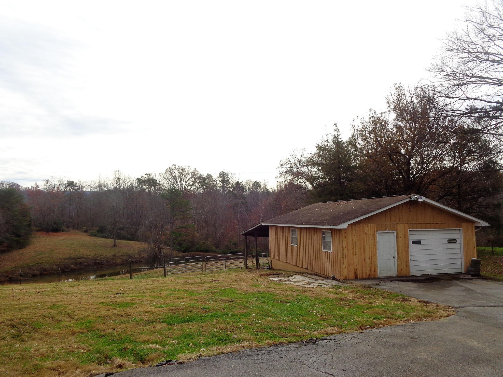 322 Chilhowee View Road Maryville, TN 37803 - Photo 8 of 40 Gallery Image 8