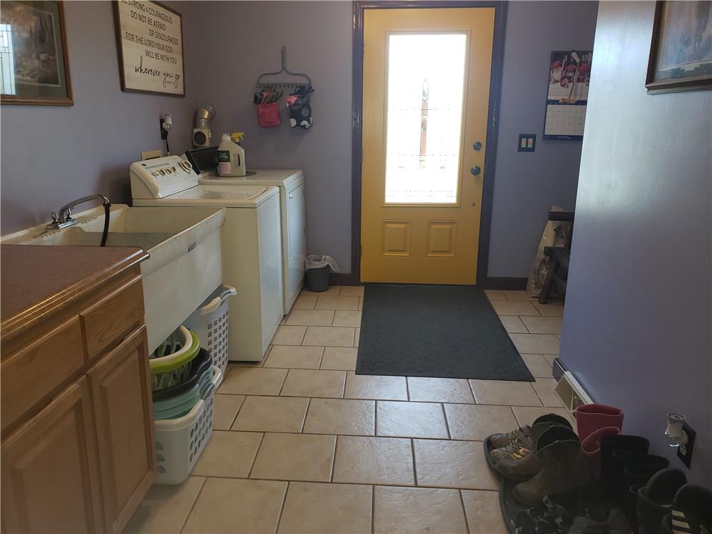1894 Moravia Road Enon Valley, PA 16120 - Photo 13 of 25