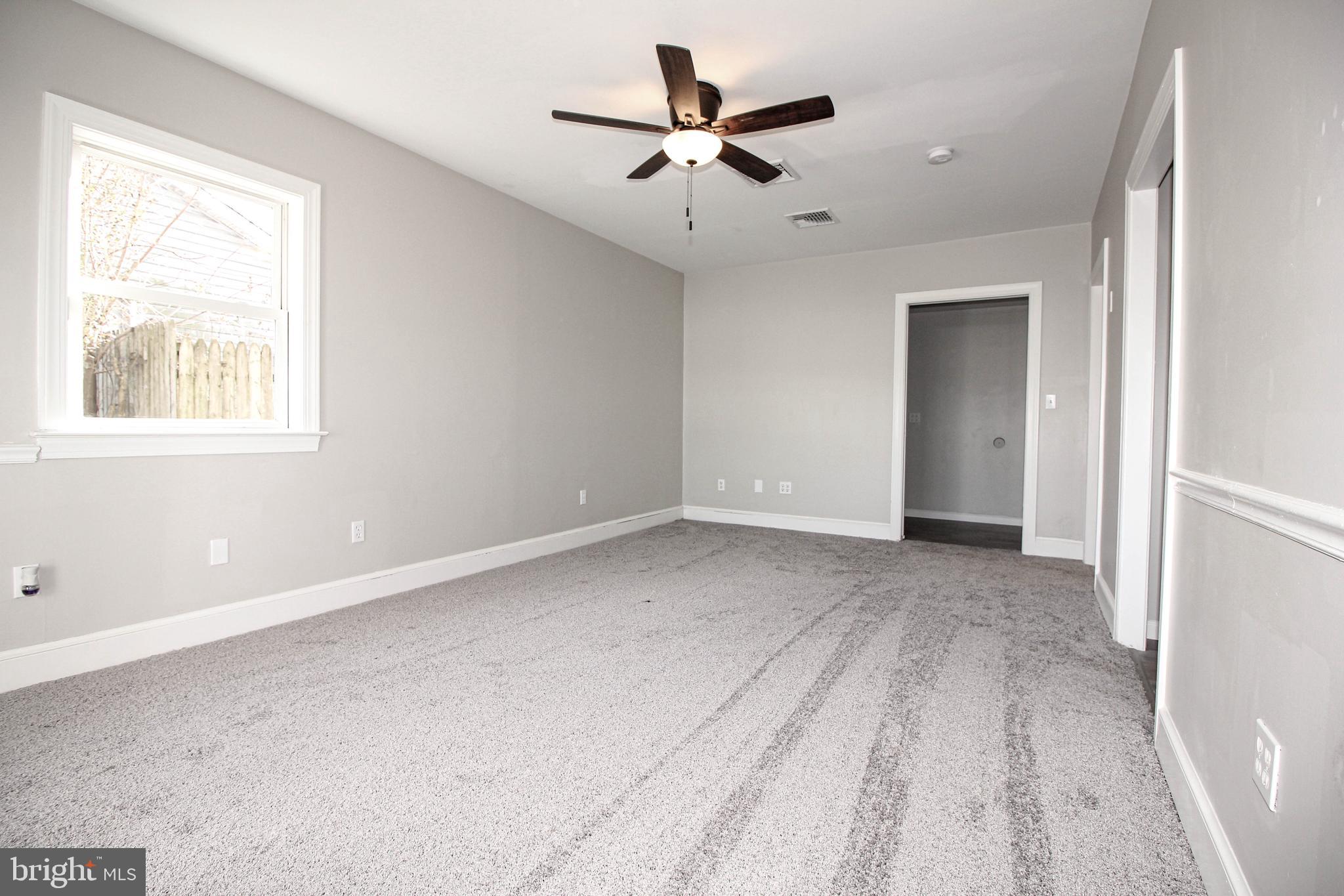 810 Hanford Road Fairless Hills, PA 19030 - Photo 13 of 40 Family room