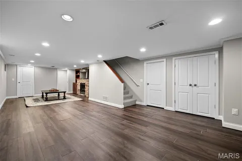 $549,900 | 9425 White Avenue, Brentwood, MO 63144