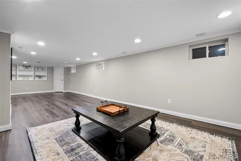 $549,900 | 9425 White Avenue, Brentwood, MO 63144