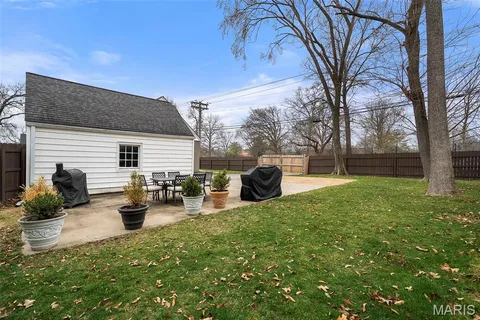$549,900 | 9425 White Avenue, Brentwood, MO 63144