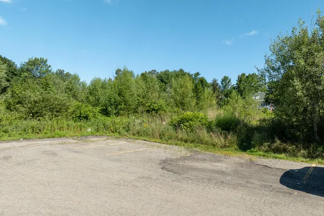 $325,000 | Undisclosed Address, Damariscotta, ME 04543