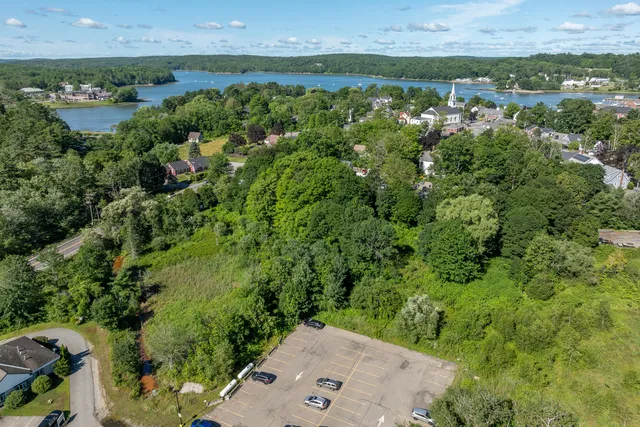 $325,000 | Undisclosed Address, Damariscotta, ME 04543