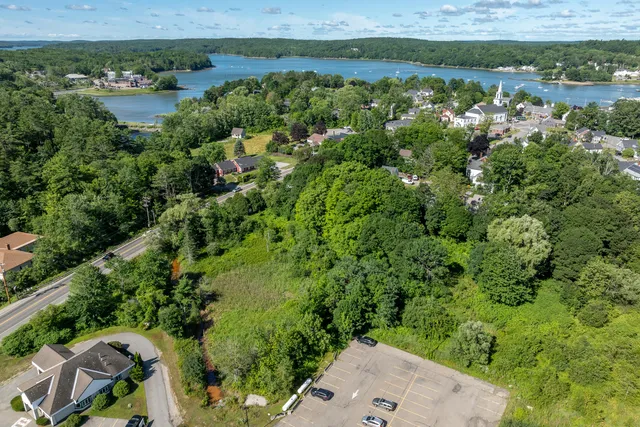 $325,000 | Undisclosed Address, Damariscotta, ME 04543