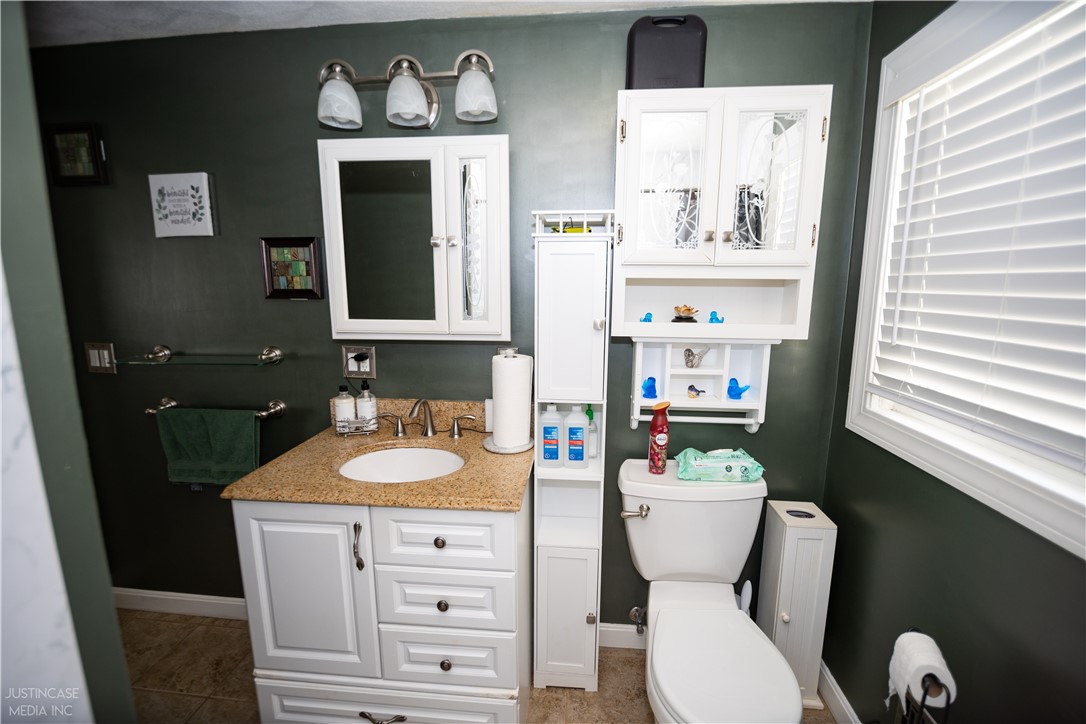 78 Farrell Street Pawtucket, RI 02861 - Photo 27 of 35 Gallery Image 27