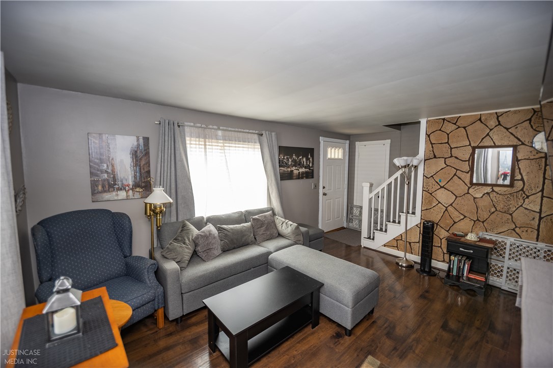 78 Farrell Street Pawtucket, RI 02861 - Photo 7 of 35 Gallery Image 7