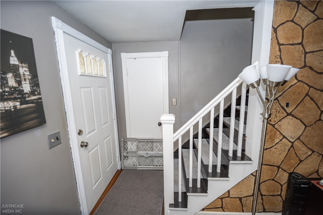 78 Farrell Street Pawtucket, RI 02861 - Photo 10 of 35 Gallery Image 10
