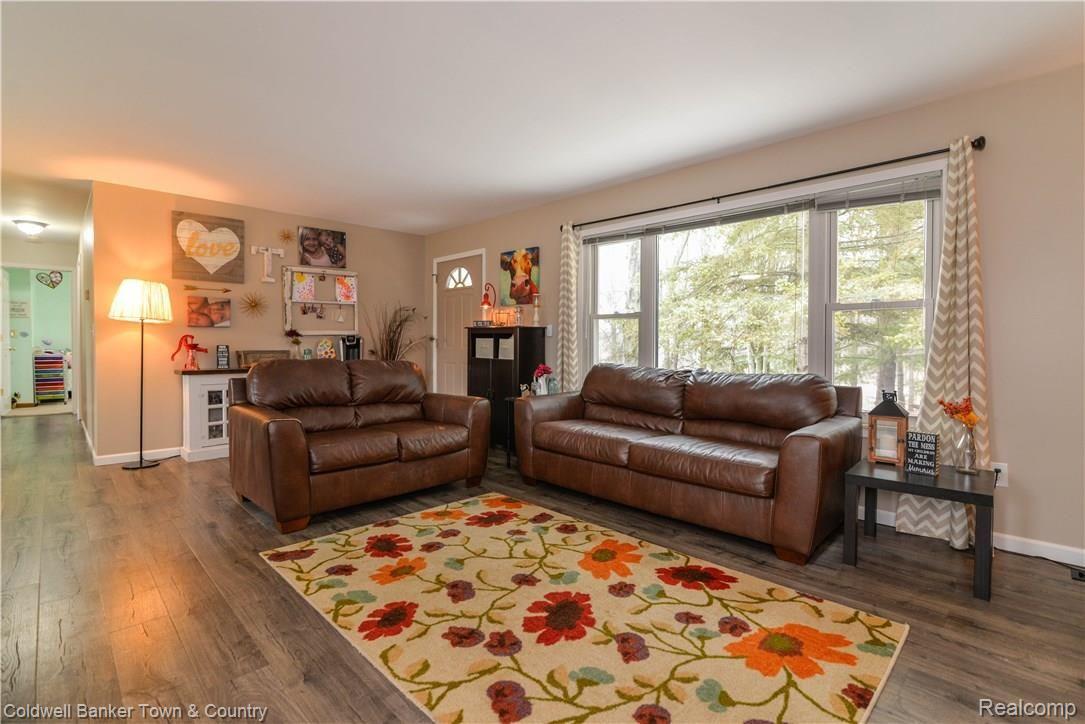 1224 West Barron Road Howell, MI 48855 - Photo 9 of 48 _A20 - Copy - Copy - Copy.jpg