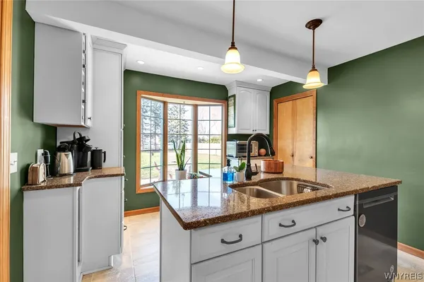 $379,900 | 7163 Combs Drive, Eden, NY 14075
