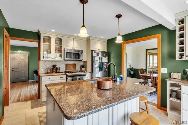 $379,900 | 7163 Combs Drive, Eden, NY 14075