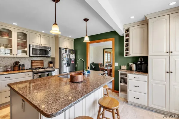 $379,900 | 7163 Combs Drive, Eden, NY 14075