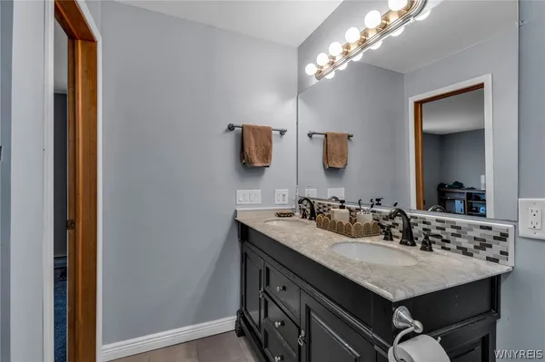 $379,900 | 7163 Combs Drive, Eden, NY 14075