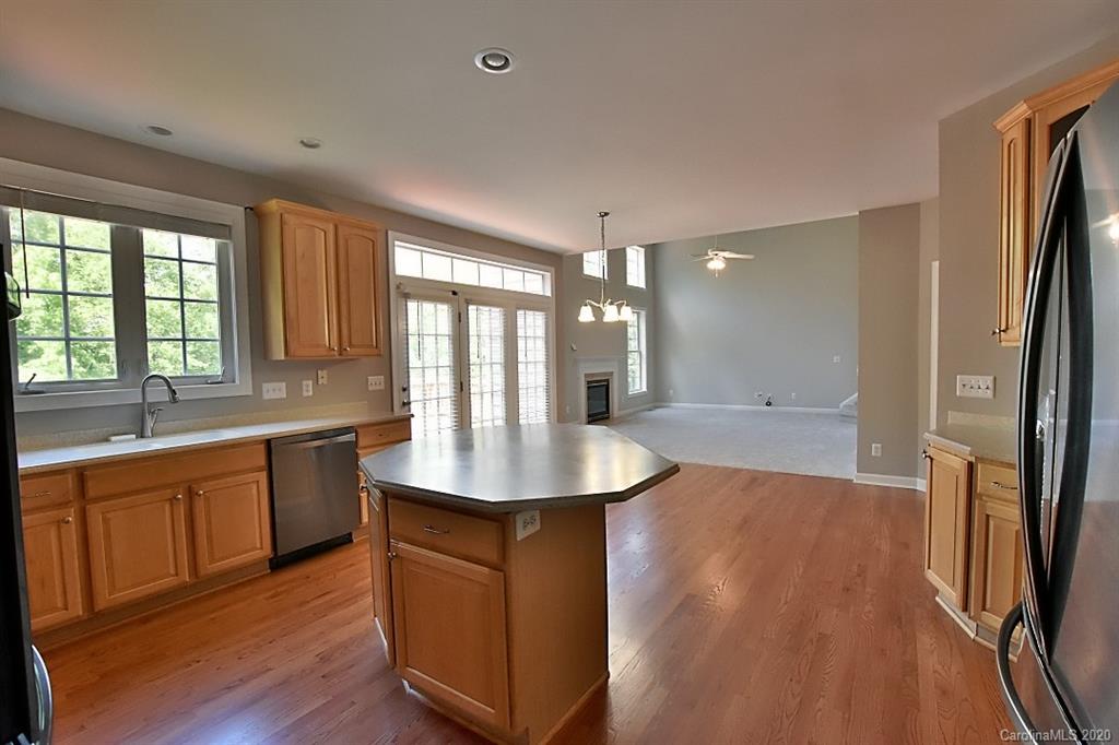 203 Melbourne Drive Fort Mill, SC 29708 - Photo 12 of 32