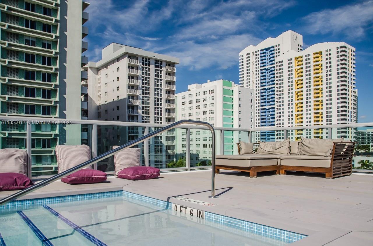 1215 West Avenue, Unit 306 Miami Beach, FL 33139 - Photo 15 of 18