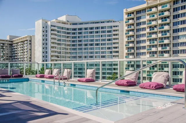 $395,000 | 1215 West Avenue, Unit 306, Miami Beach, FL 33139