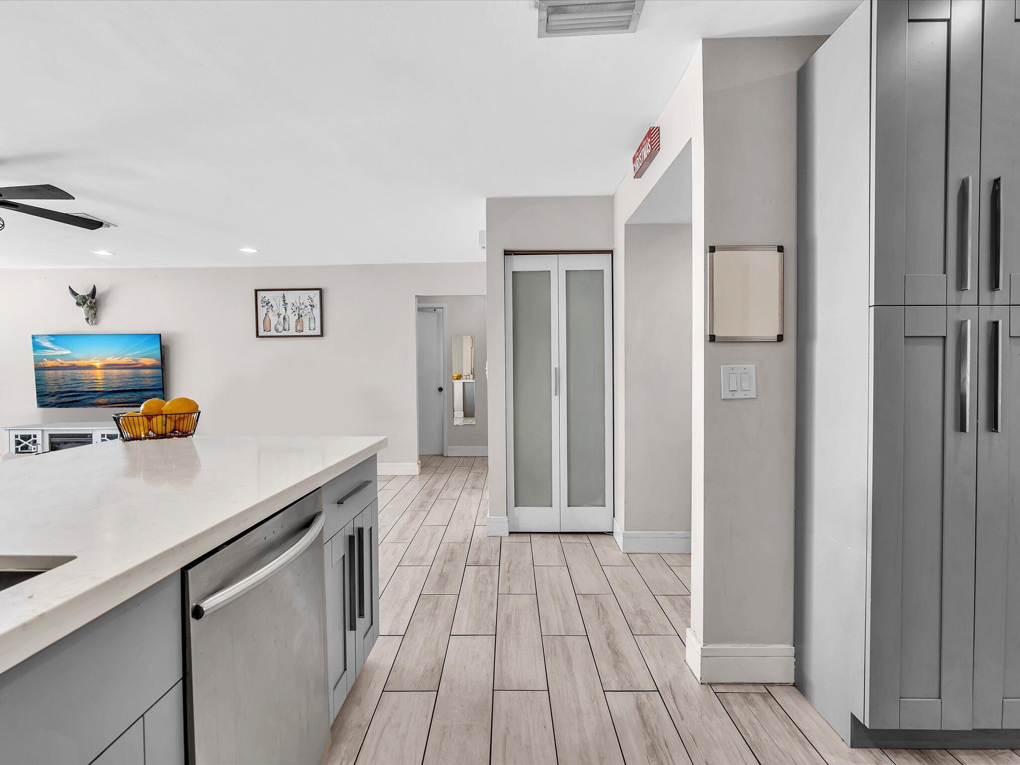 4441 Northwest 22nd Road, Unit 414 Coconut Creek, FL 33066 - Photo 7 of 60 Neutral Fresh Palette