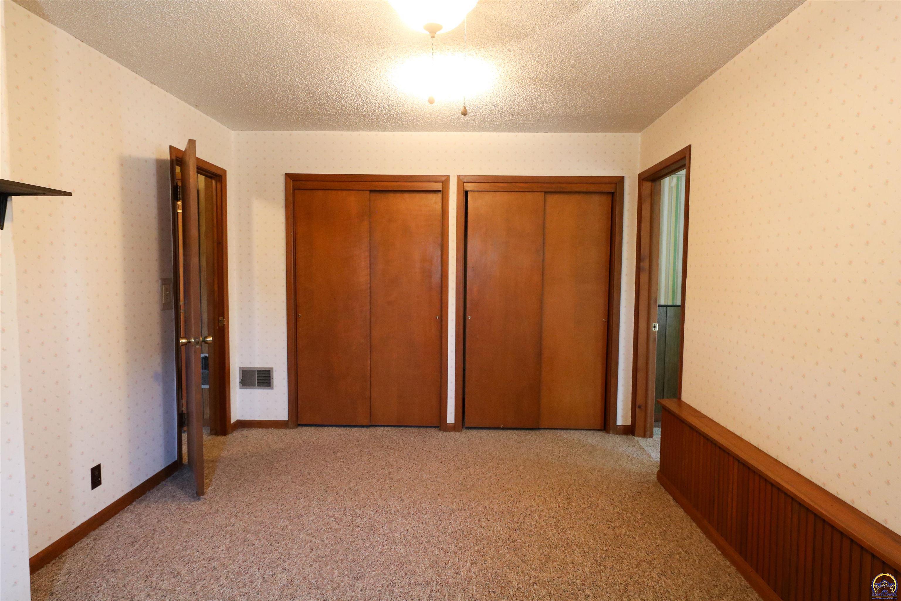 475 Aa 80 Road Fall River, KS 67047 - Photo 39 of 65 Bedroom
