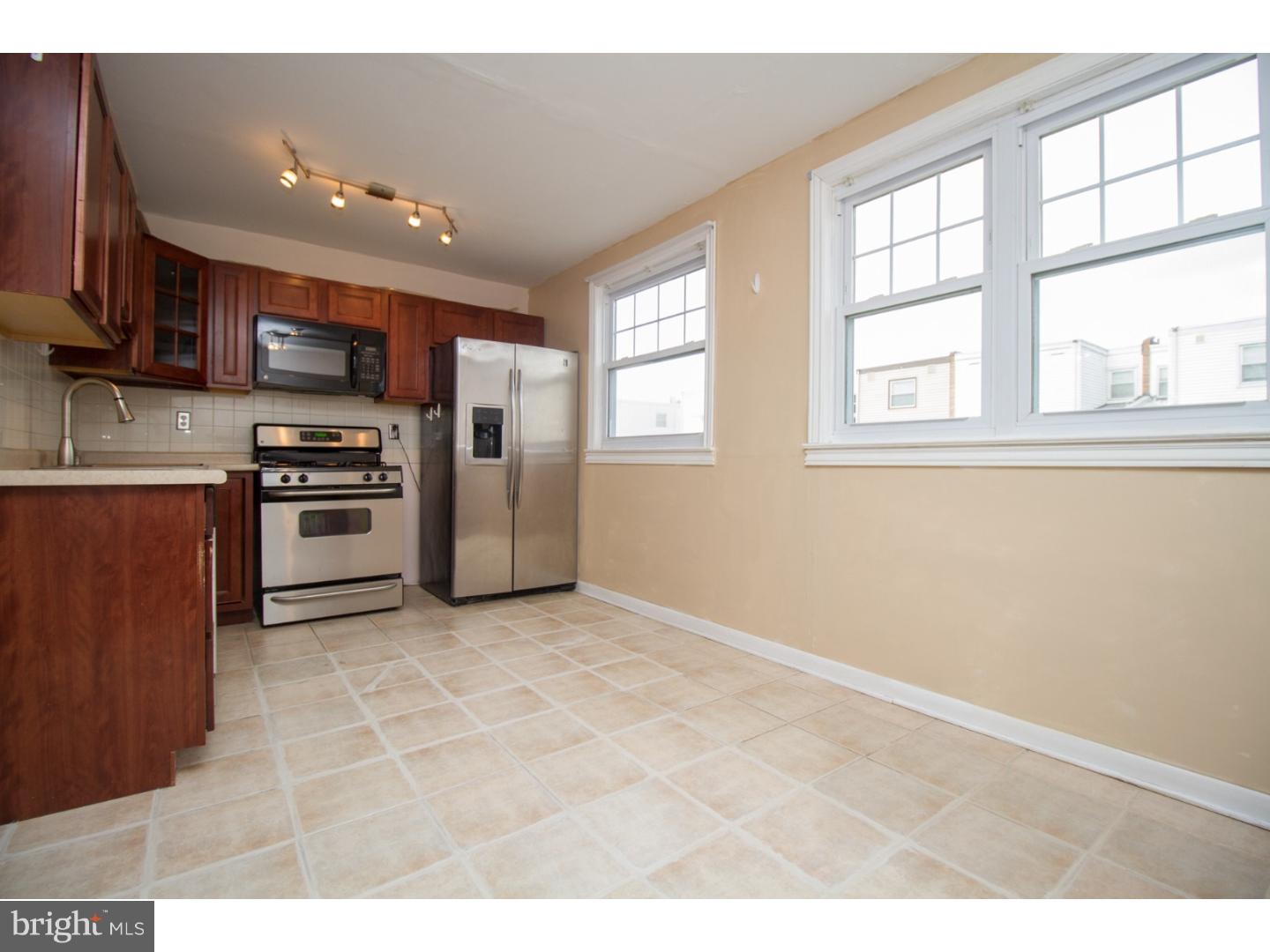 10820 Calera Road Philadelphia, PA 19154 - Photo 5 of 13