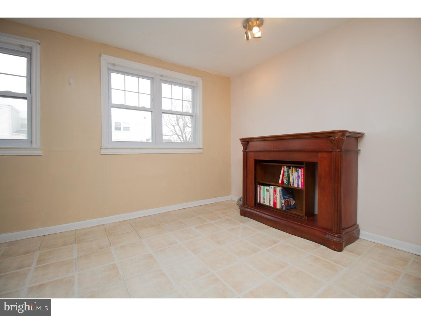 10820 Calera Road Philadelphia, PA 19154 - Photo 6 of 13