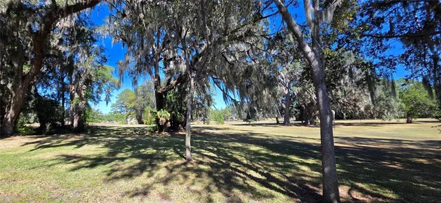 a view of a tennis court