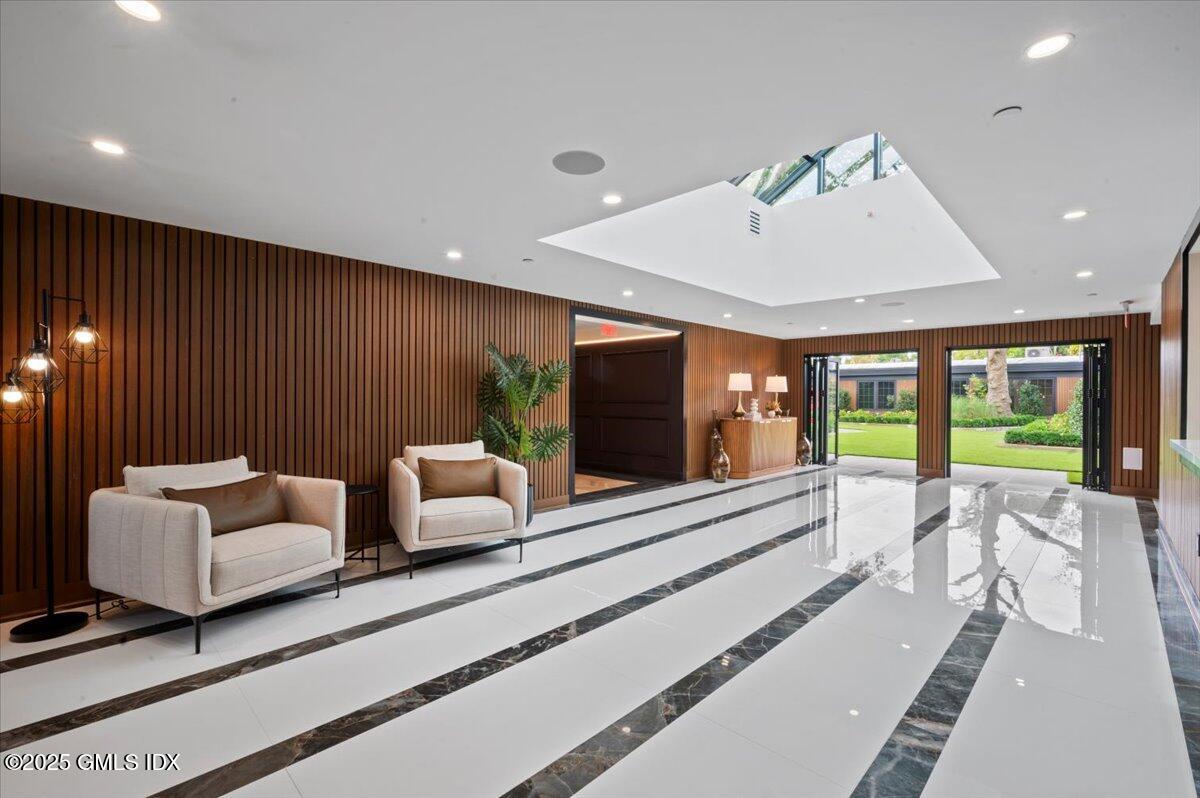 1188 King Street, Unit 104 Greenwich, CT 06831 - Photo 14 of 15 33-Lobby