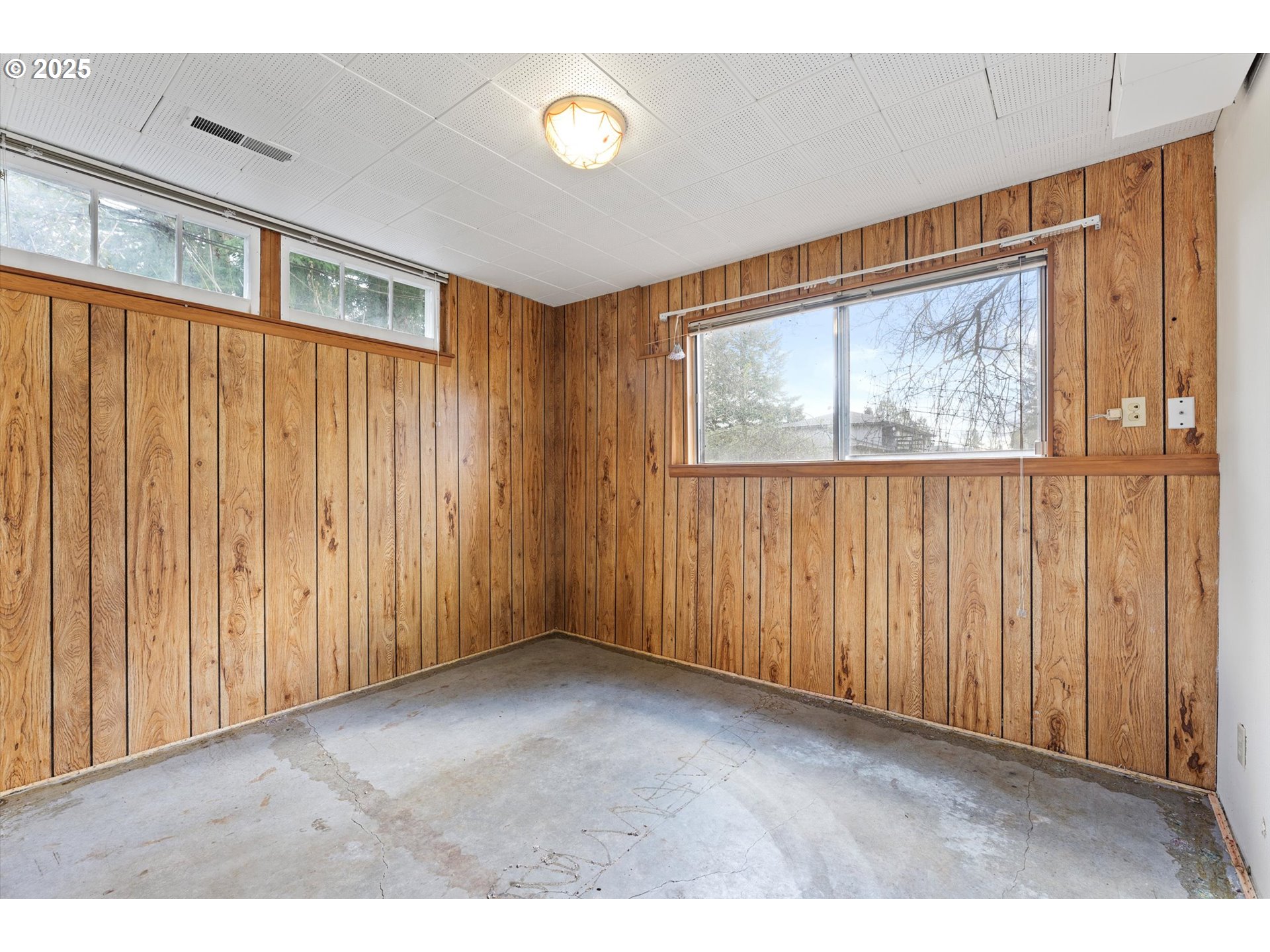15051 Southeast Bluff Road Sandy, OR 97055 - Photo 29 of 41 a view of an empty room with a window