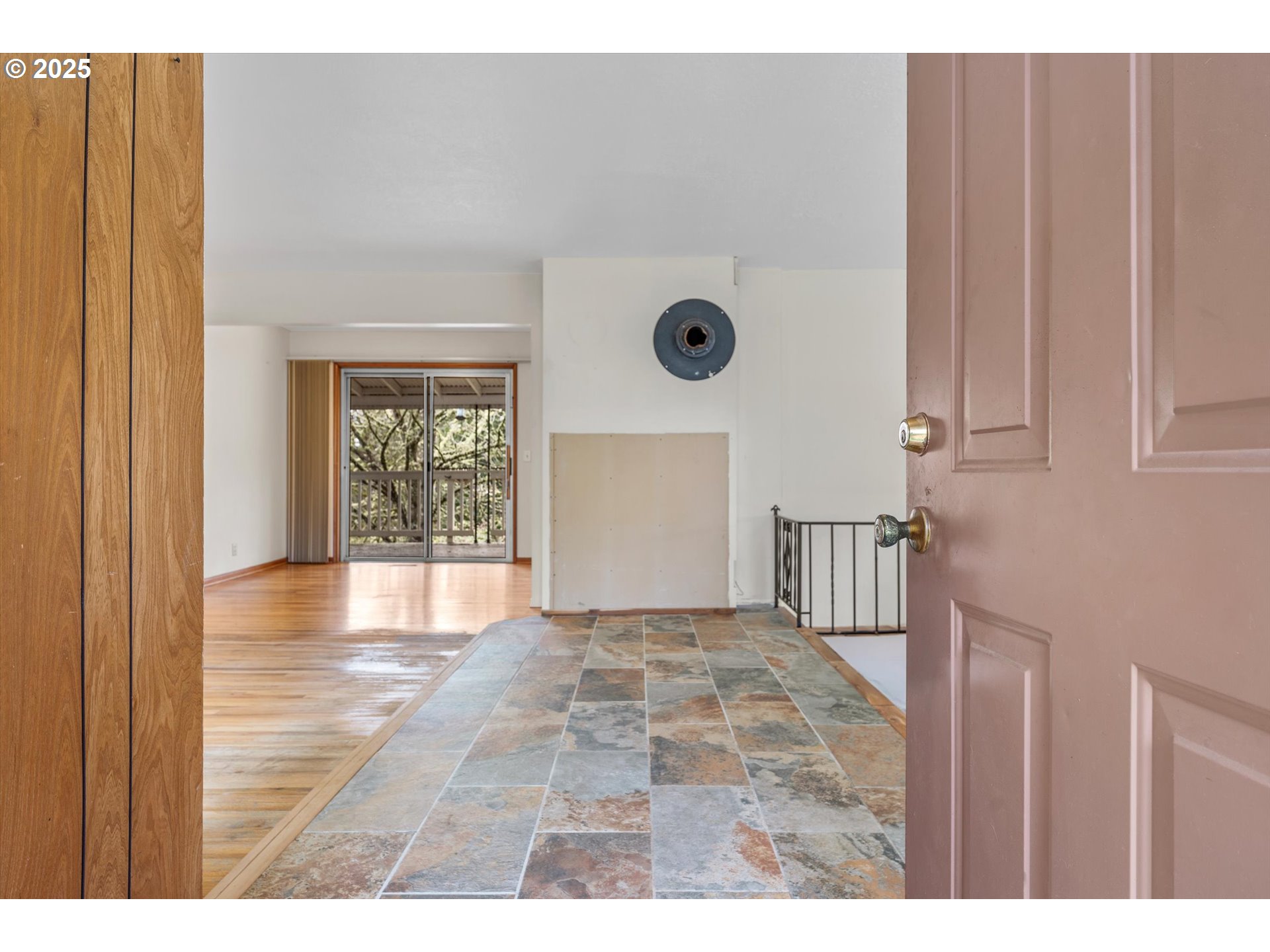 15051 Southeast Bluff Road Sandy, OR 97055 - Photo 5 of 41 a view interior of the house