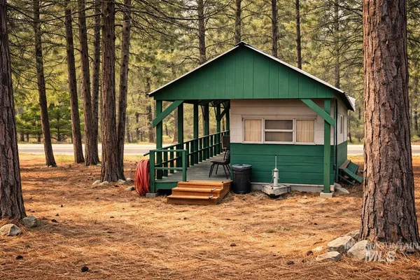 $155,000 | 22 Lantz Way, Lowman, ID 83637