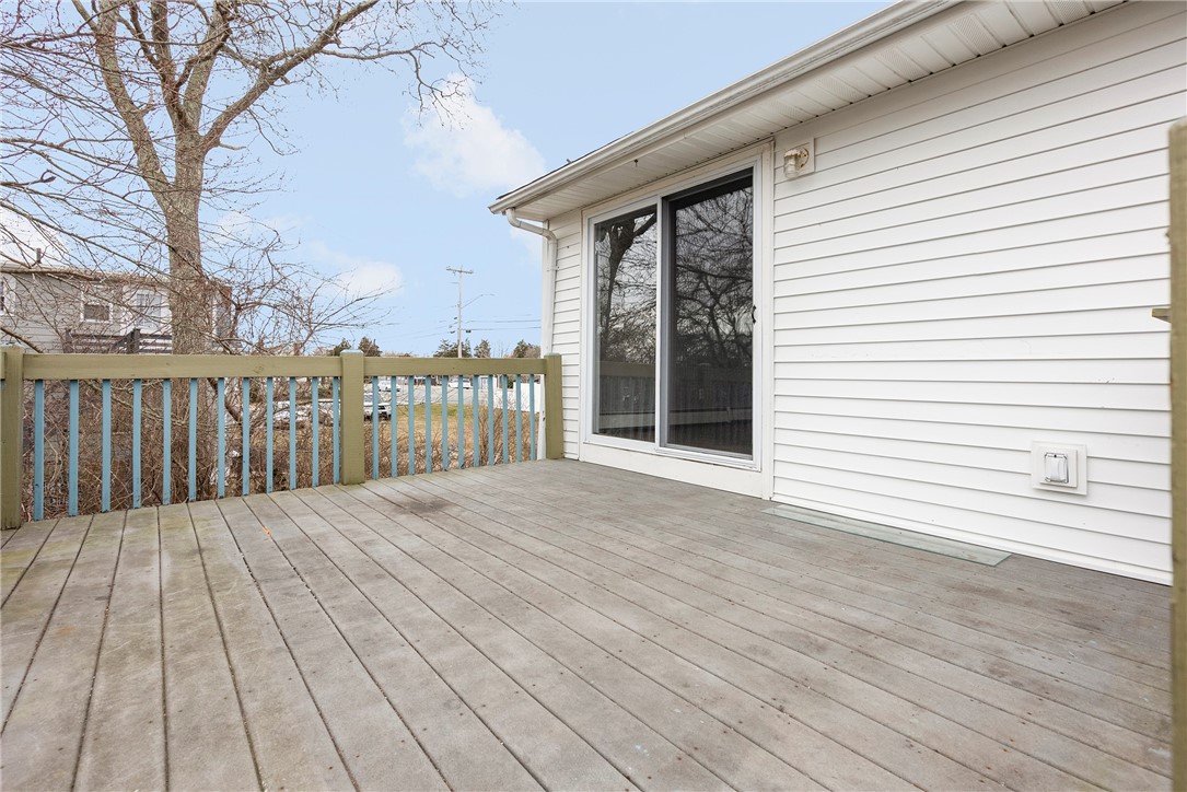 808 Point Judith Road Narragansett, RI 02882 - Photo 17 of 20
