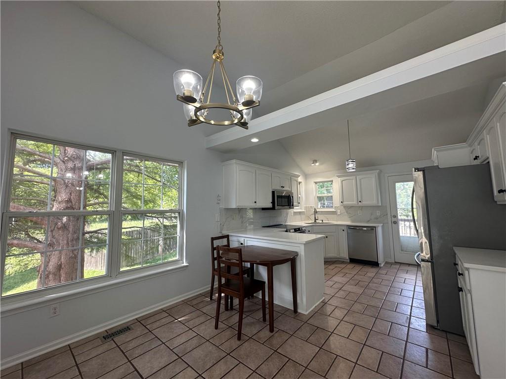 4400 Southwest Rivulet Drive Lee's Summit, MO 64082 - Photo 12 of 34