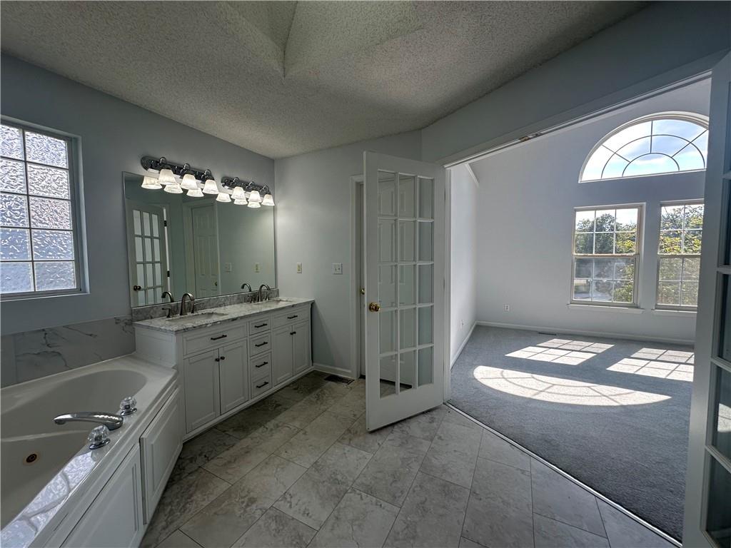 4400 Southwest Rivulet Drive Lee's Summit, MO 64082 - Photo 17 of 34