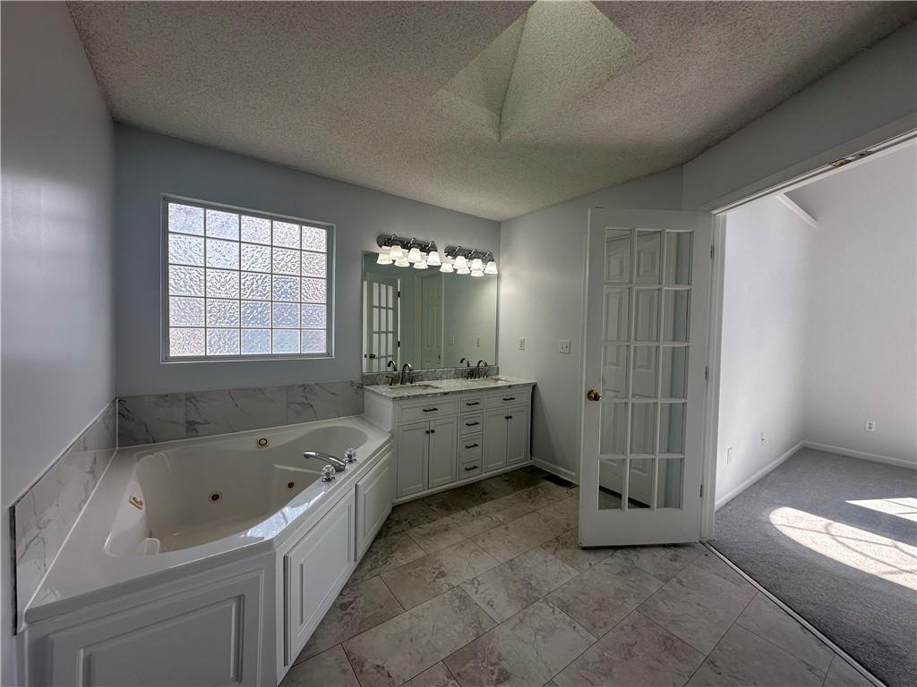 4400 Southwest Rivulet Drive Lee's Summit, MO 64082 - Photo 21 of 34