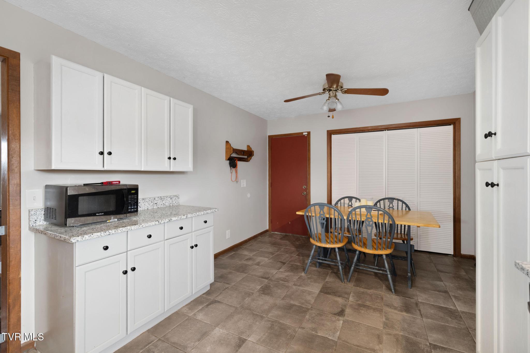 1105 Harmony Road Jonesborough, TN 37659 - Photo 10 of 53 IMG_1188