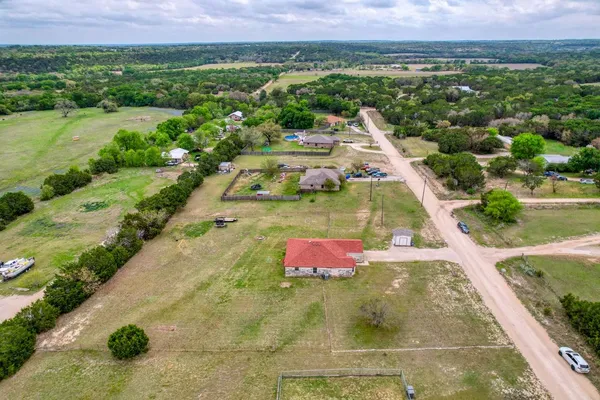 $295,000 | 321 County Road 4450, Kempner, TX 76539