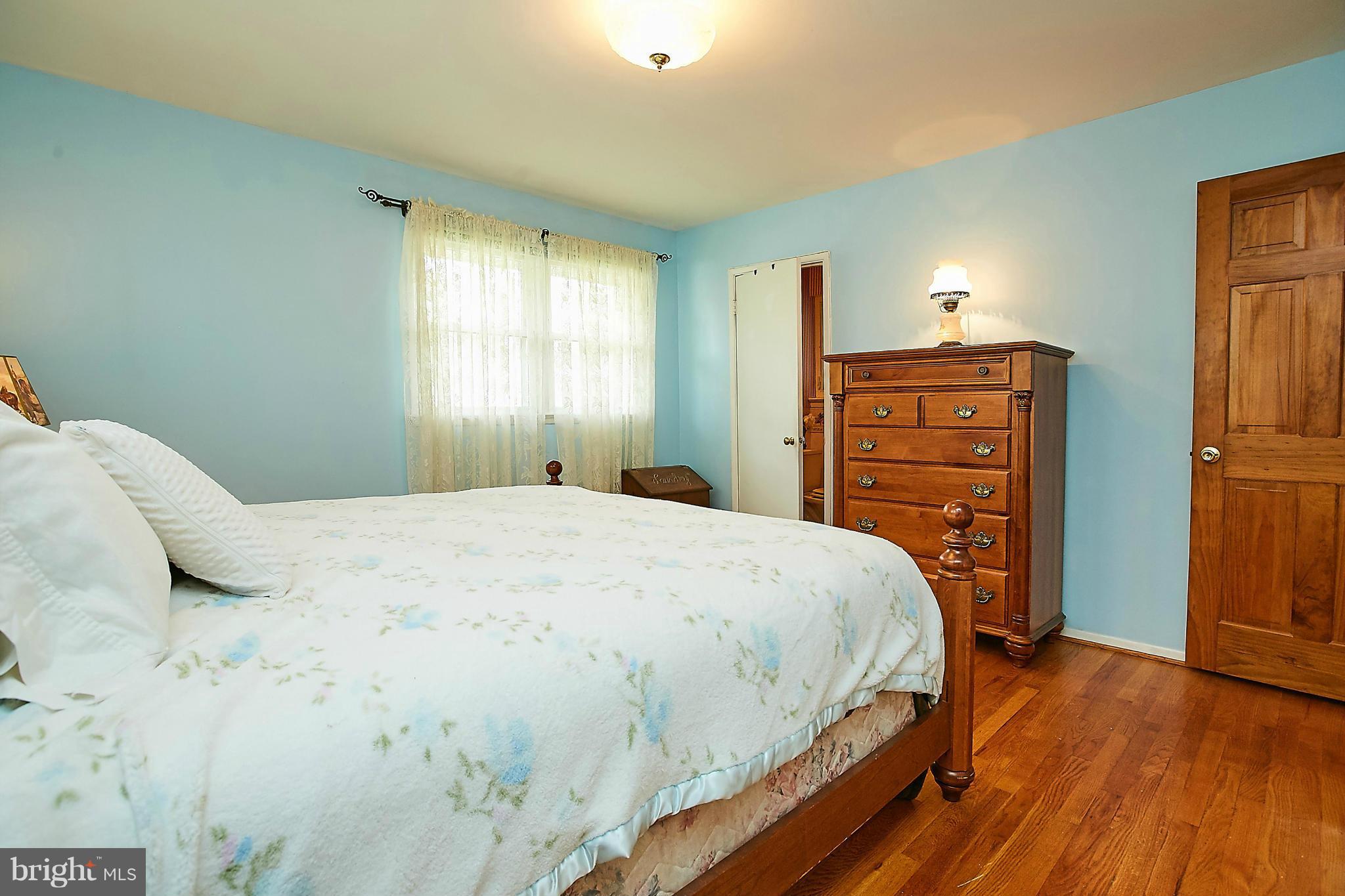 7521 Inzer Street Springfield, VA 22151 - Photo 12 of 30 Bedroom (Master)