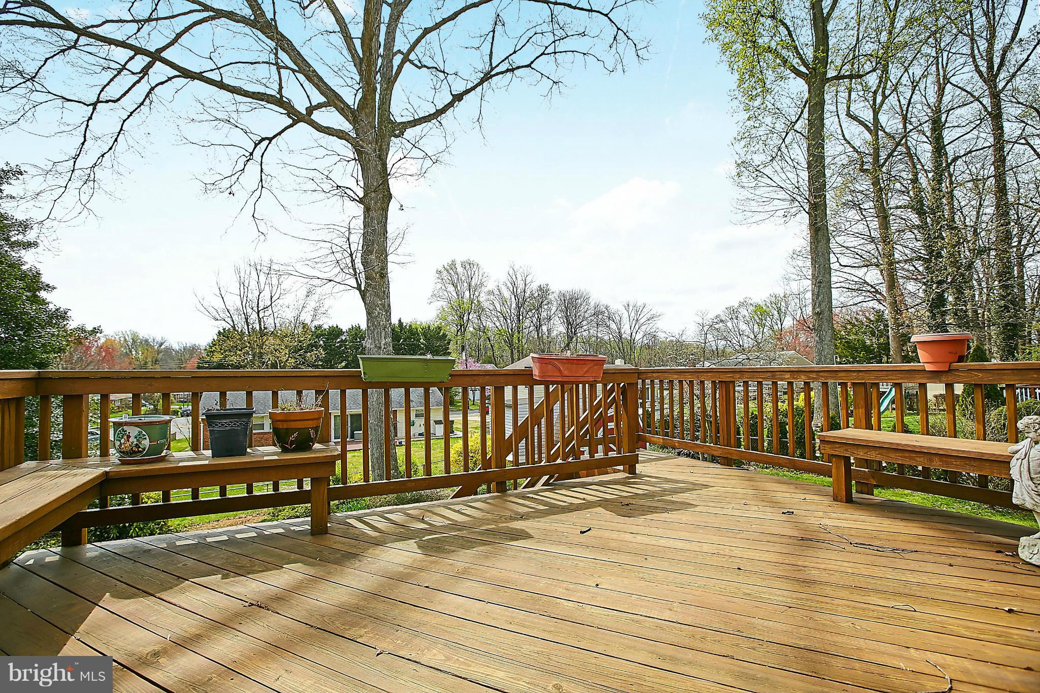 7521 Inzer Street Springfield, VA 22151 - Photo 28 of 30 Large Deck