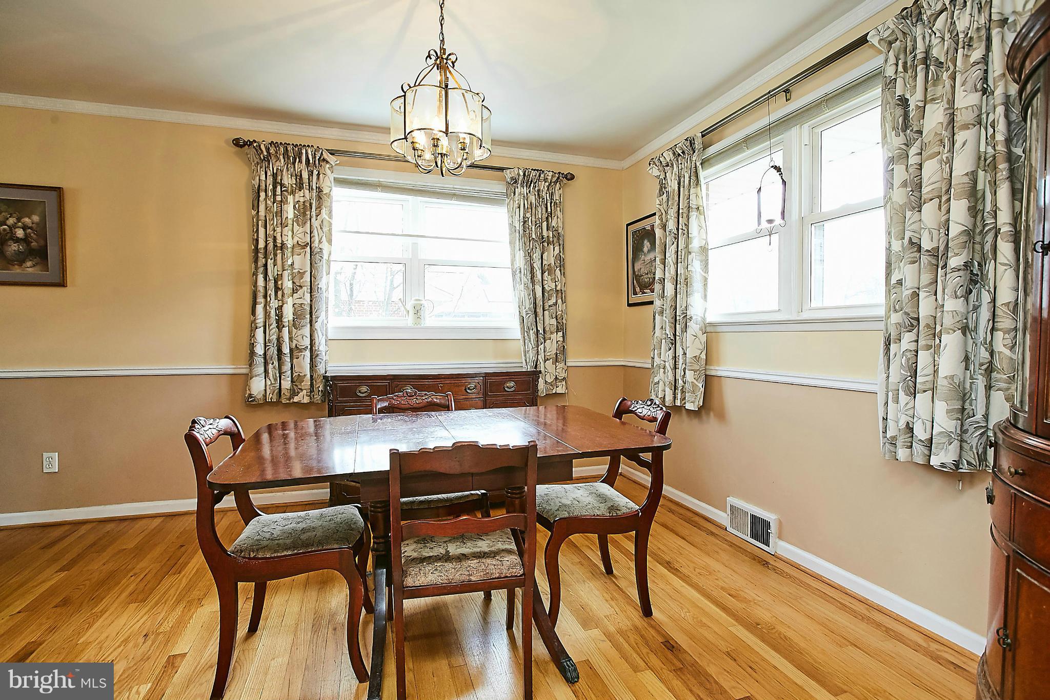 7521 Inzer Street Springfield, VA 22151 - Photo 7 of 30 Dining Room