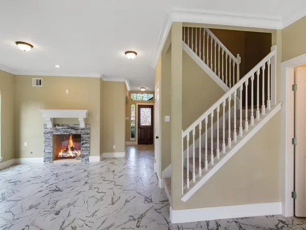 a view of an entryway with a livingroom
