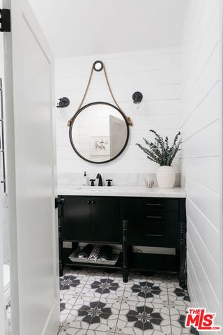 $1,830,000 | 2065 Watsonia Terrace, Los Angeles, CA 90068